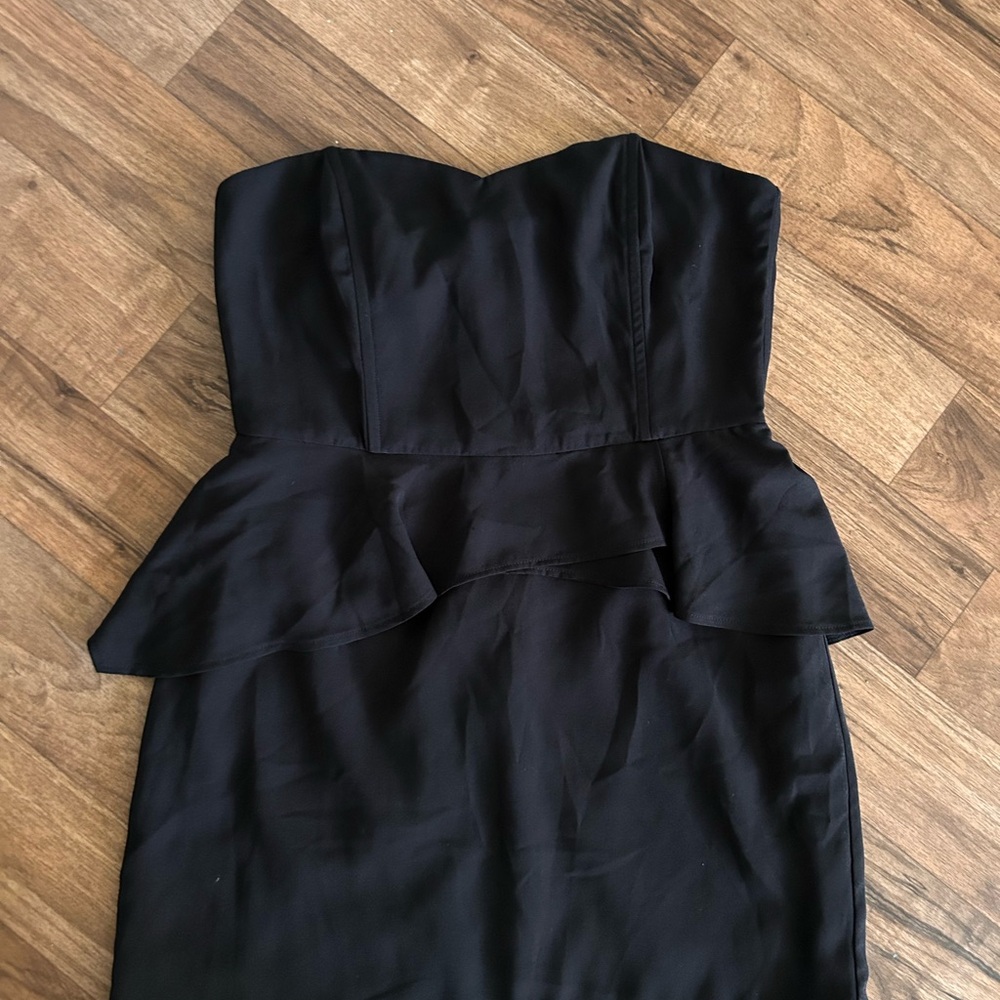 Forever 21 Black Strapless Peplum Dress